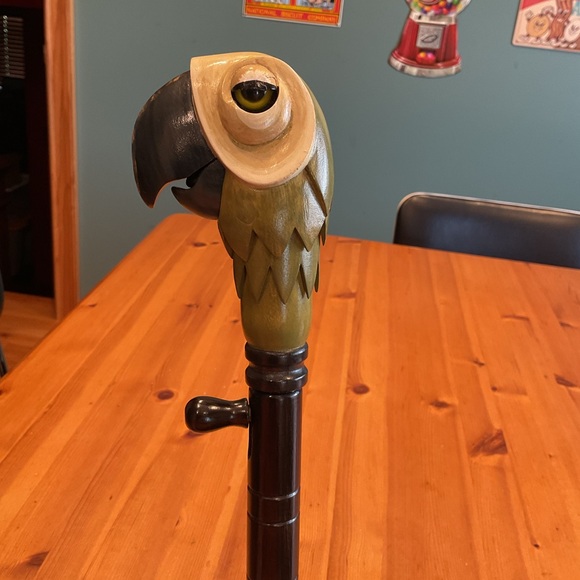 DISNEY MARY POPPINS PARROT UMBRELLA REPLICA 1964 MOVIE OFFICIAL COLLECTIBLE CERT - Picture 9 of 15